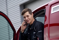 Minimax monteur during maintenance