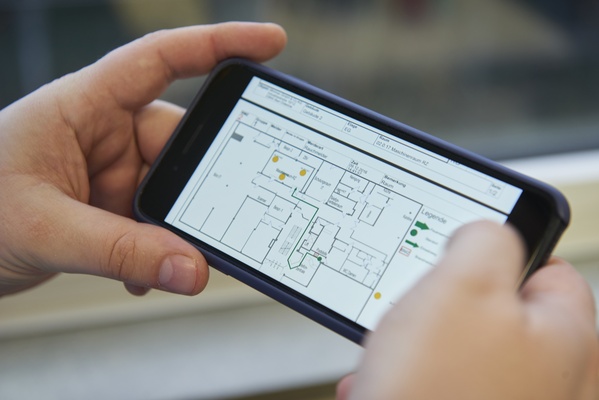 Display of the hazard detection system on the mobile phone